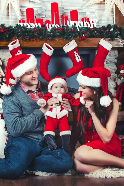 Família espera pelo Natal — Fotografia de Stock
