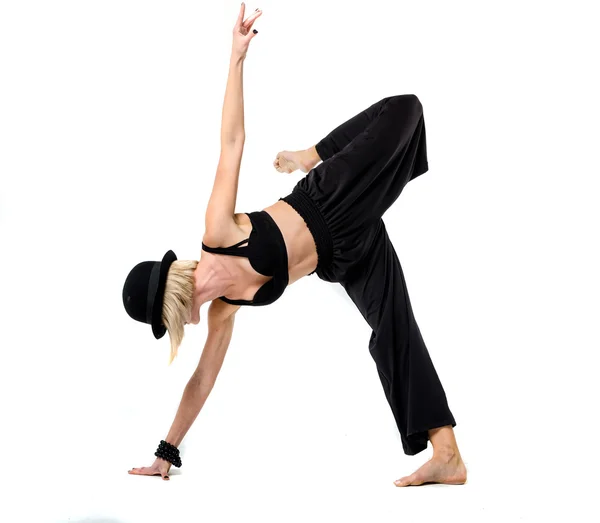 Tanzende Frau in Schwarz — Stockfoto
