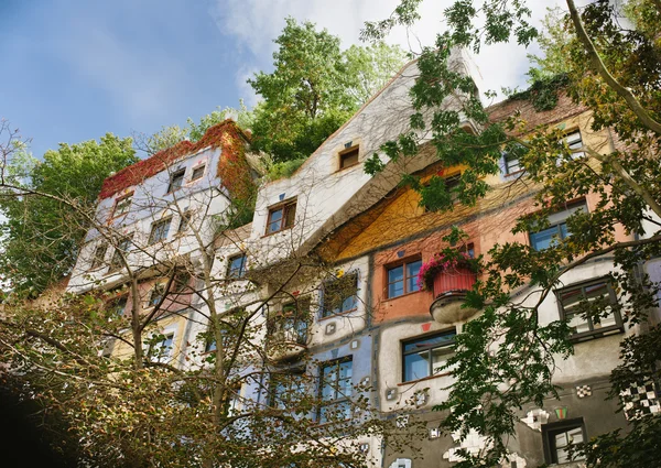 A Hundertwasser Ház Bécsben, Ausztriában — Stock Fotó