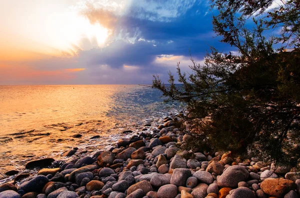 Захід Сонця Біля Моря Острові — стокове фото