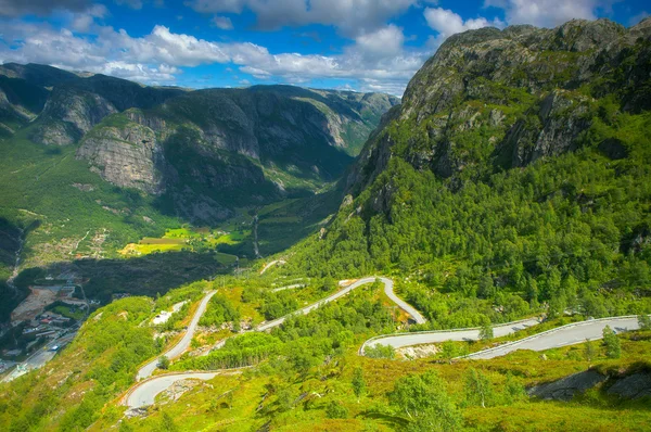 Beroemde gevaarlijke weg — Stockfoto