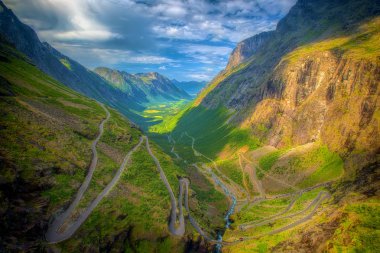 trollstigen Norveç