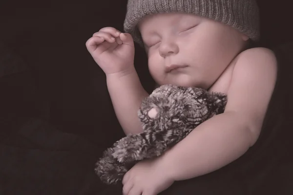 Newborn sleeping — Stock Photo, Image