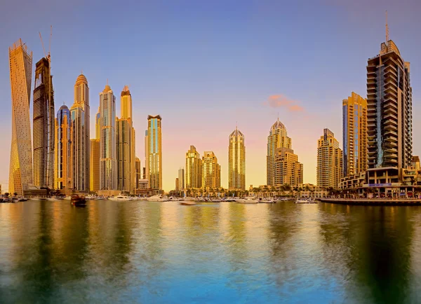 Dubai marina panoramę — Zdjęcie stockowe