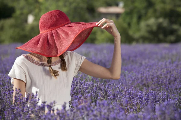 Woman in lavender field — Stock Photo, Image