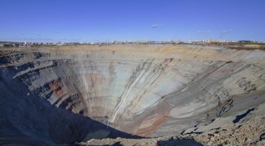 kimberlite boru Mir