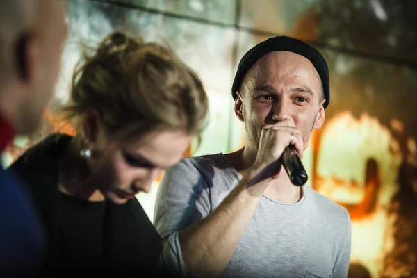 Ligalize MC presenta video musical en Royal Arbat — Foto de Stock