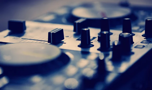 Professional midi controller turntable for DJ — Stock Photo, Image