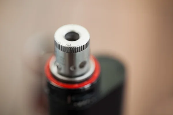 Dispositivo vaporizador con goteo de bobina kanthal — Foto de Stock