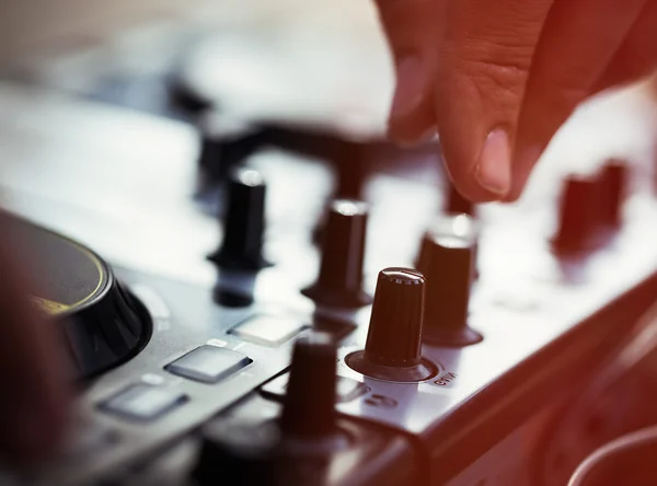 DJ playing music on midi controller — Stock Photo, Image