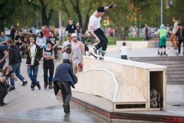 Agresif paten buz pateni Yarışması