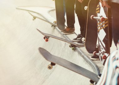 Kaykaycılar rekabet bir skate Park
