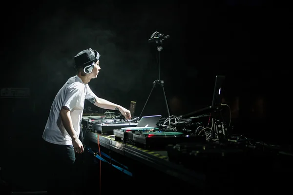 Concert of DJ Kentaro in Moscow — Stock Photo, Image