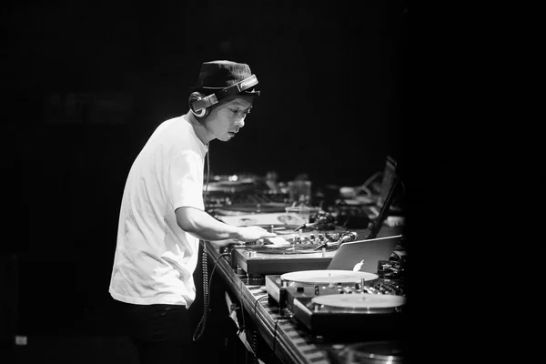 Concert of DJ Kentaro in Moscow — Stock Photo, Image