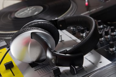 DJ kulaklık ses karıştırıcı