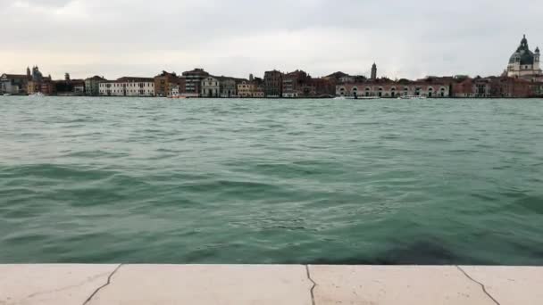 Krásná Benátská Laguna Natočena Jarním Období Oblíbená Destinace Metropolitním Městě — Stock video