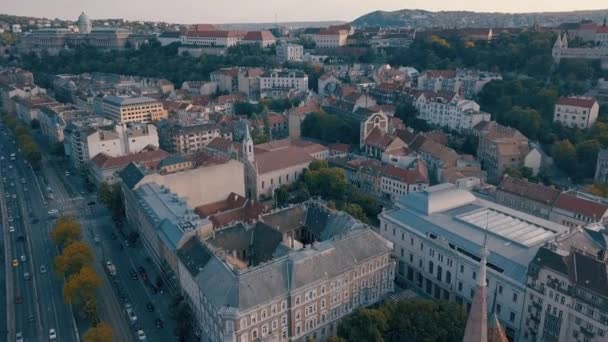 Drohnenaufnahmen Des Budapester Stadtzentrums Der Nähe Des Parlamentsgebäudes Frühjahr — Stockvideo