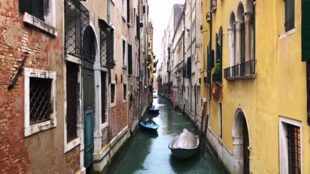 Alte Häuser Gefilmter Wohngegend Der Großstadt Venedig Italien Beliebtes Reiseziel — Stockvideo