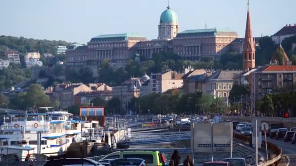 Будапест Хангария Мая 2019 Года Весной Центре Будапешта Пройдет Автодорожное — стоковое видео