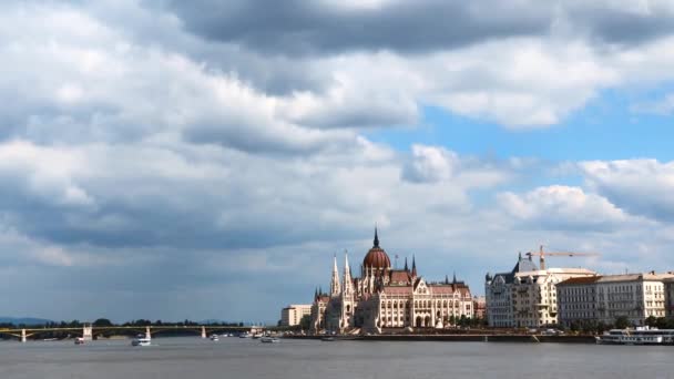 Budapest Hongrie Mai 2019 Beau Bâtiment Parlement Budapest Sur Les — Video