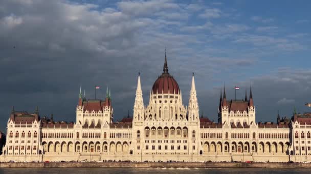 Budapest Hungary Mayıs 2019 Macaristan Popüler Turizm Merkezi Budapeşte Parlamentosu — Stok video
