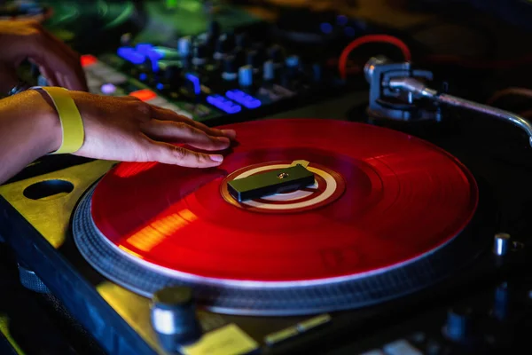 Girl Scumches Vinyl Record Music Hip Hop Party Nightb Professional — 스톡 사진