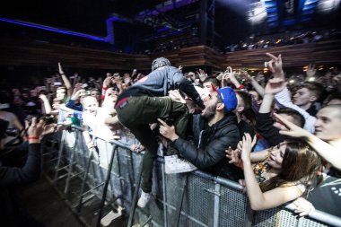 Travis Scott Moskova'da gerçekleştirme