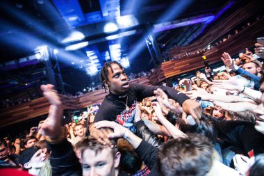 Travis Scott Moskova'da gerçekleştirme