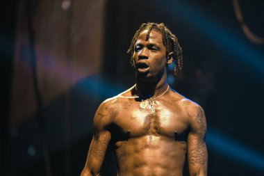 Travis Scott Moskova'da gerçekleştirme