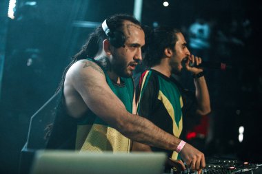 DJ Meg ve Dj Nerak Moskova'da yaşamak