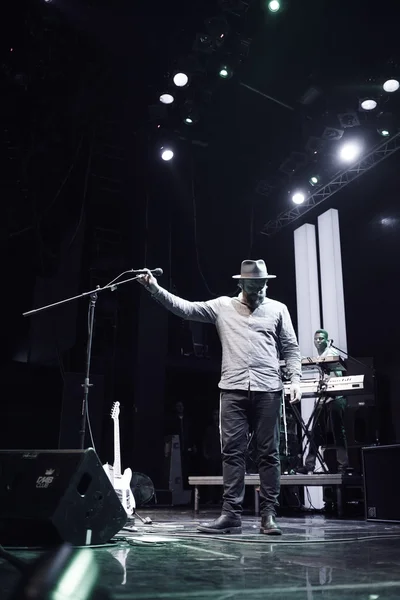 Alex Clare performing live in Moscow — Stock Photo, Image