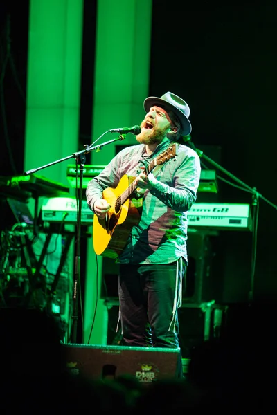 Alex Clare Moskova'da canlı performans