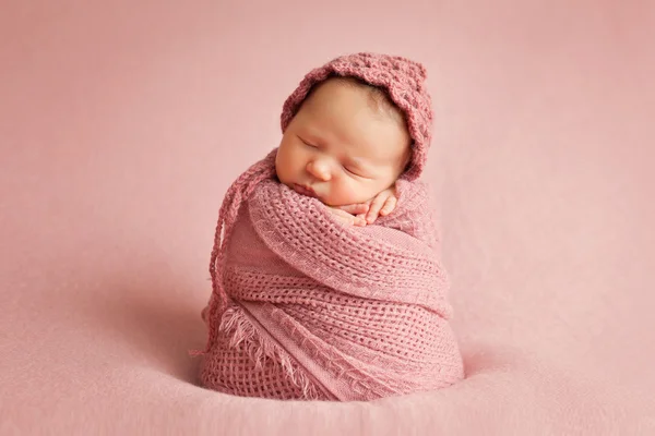 Bebé recién nacido niña —  Fotos de Stock