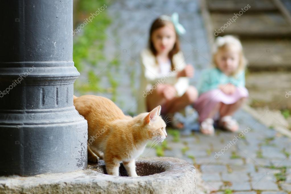 Котик и ее фото с детьми Котик и ее фото с детьми