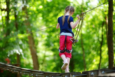  küçük kız tırmanma zevk 