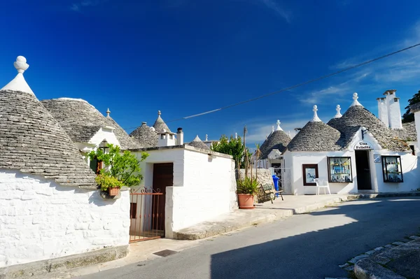 Casas de trulli tradicionales en Alberobello —  Fotos de Stock