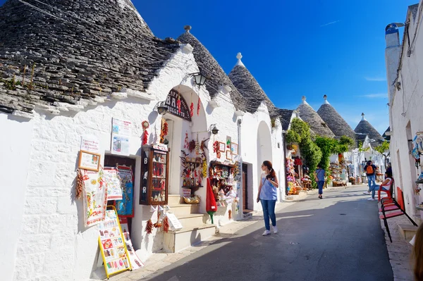 Alberobello evlerde geleneksel trulli