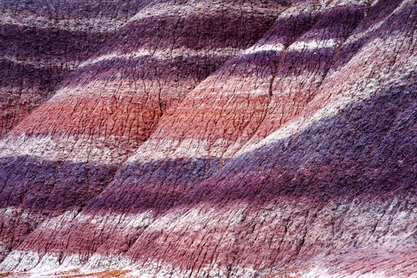 Gestreepte paarse zandstenen formaties — Stockfoto