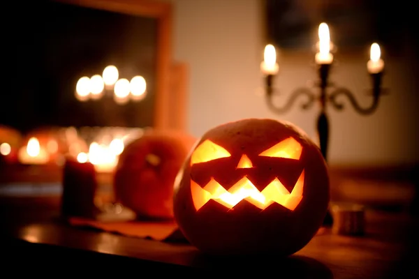 Kísérteties Halloween jack-o-lámpások — Stock Fotó