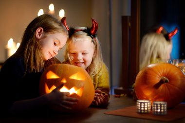 genç kız halloween kılık 