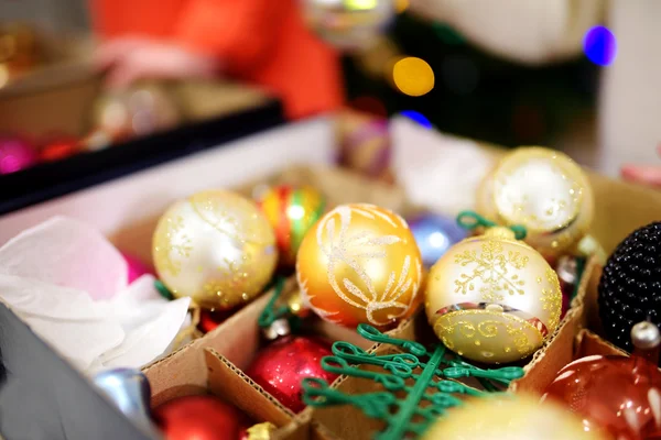 Decorazioni natalizie colorate — Foto Stock