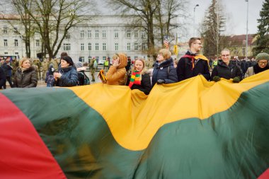 VILNIUS, LITHUANIA - 11 Mart 2020: Litvanya 'nın bağımsızlığını geri kazanmasının 30. yıldönümü münasebetiyle binlerce insan bayram etkinliklerine katıldı.