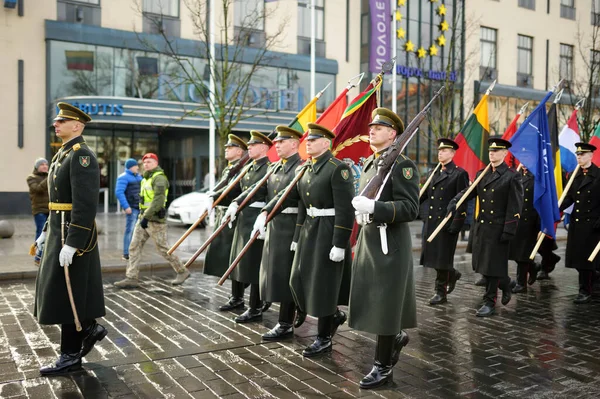 리투아니아가 주년이 2020 국기를 참가자들 — 스톡 사진