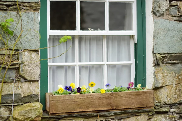 Maisons Village Stonethwaite Joliment Décorées Avec Des Fleurs Verdure Petit — Photo