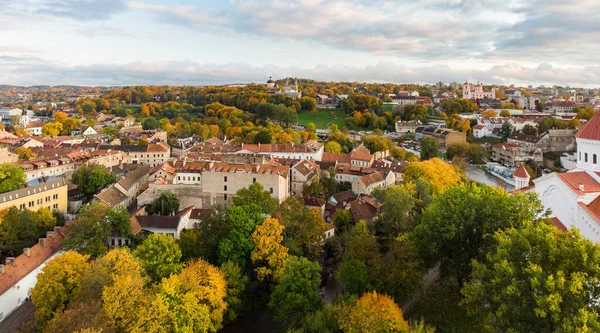 Bellissimo Panorama Della Città Vilnius Autunno Con Fogliame Arancione Giallo — Foto Stock