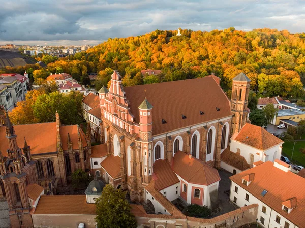 Anne Kilisesi Komşu Bernardine Kilisesi Nin Hava Manzarası Vilnius Güzel — Stok fotoğraf