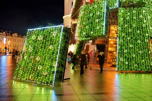 Vilnio Lituania Dicembre 2020 Bellissimo Albero Natale Piazza Duomo Vilnius — Foto Stock