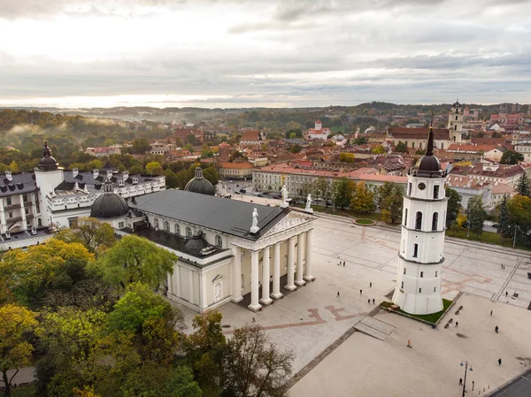 Légi Kilátás Katedrális Tér Főterén Vilnius Óváros Kulcsfontosságú Helyen Város — Stock Fotó