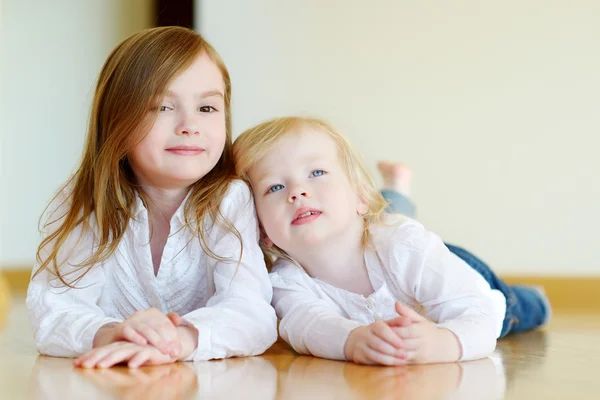 Cute sisters at home — Stock Photo, Image