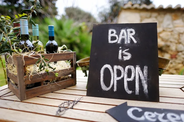 Bar jest otwarty szyld — Zdjęcie stockowe